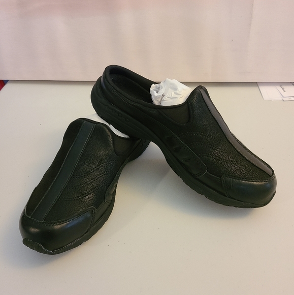 easy spirit arbitrary sport casuals